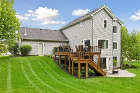 3224 Symphony Court Chaska MN 55318