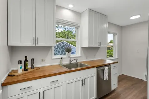 2704 Georgia Avenue S Saint Louis Park MN 55426