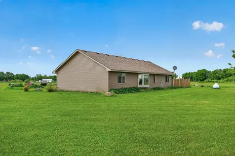 7725 Dolphin Road Princeton MN 55371