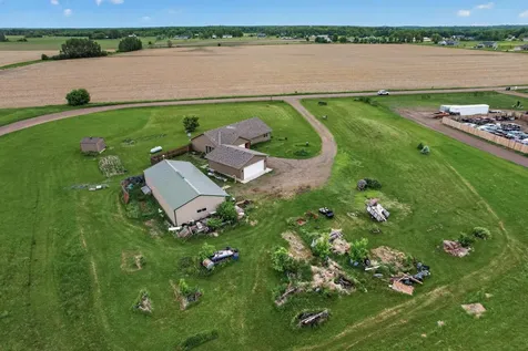 7725 Dolphin Road Princeton MN 55371