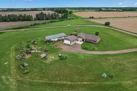 7725 Dolphin Road Princeton MN 55371