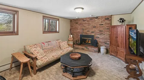 1501 Woodbury Lane Duluth MN 55803