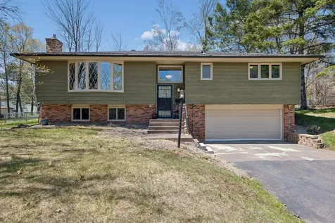 1501 Woodbury Lane Duluth MN 55803