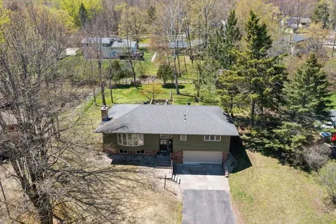 1501 Woodbury Lane Duluth MN 55803