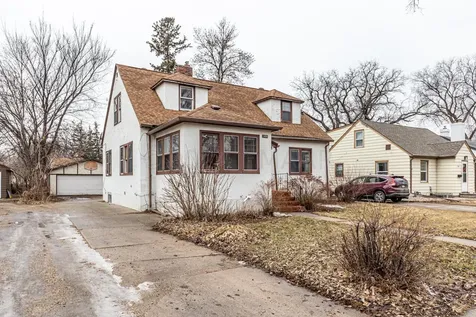 1454 10th Street N Fargo ND 58102
