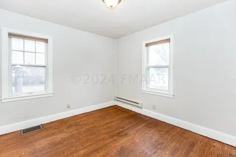 1454 10th Street N Fargo ND 58102