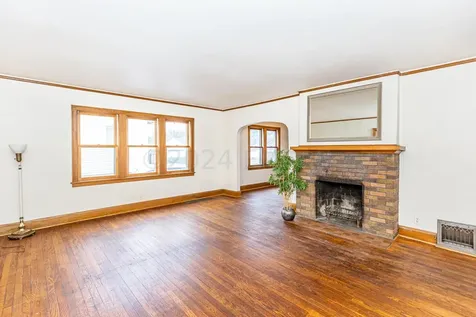 1454 10th Street N Fargo ND 58102