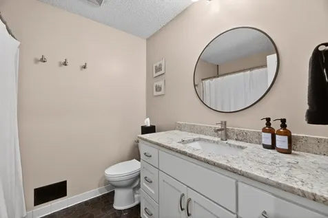 7191 Frontier Trail Chanhassen MN 55317