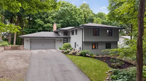 7191 Frontier Trail Chanhassen MN 55317