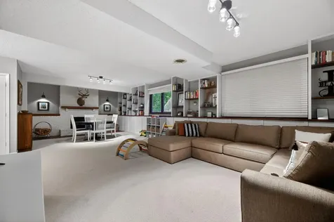 7191 Frontier Trail Chanhassen MN 55317