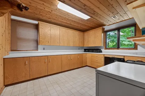 7191 Frontier Trail Chanhassen MN 55317