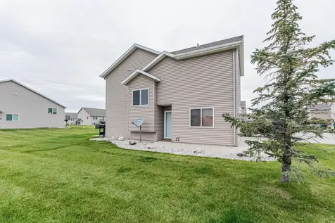 1156 42nd Avenue W West Fargo ND 58078