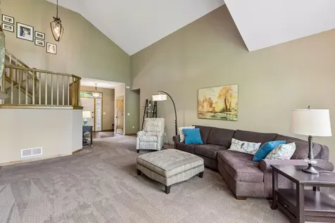3362 Charleston Drive Woodbury MN 55129
