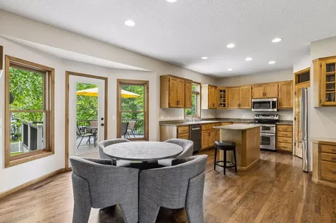 3362 Charleston Drive Woodbury MN 55129