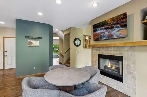 3362 Charleston Drive Woodbury MN 55129