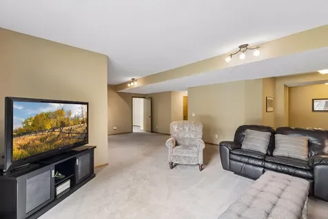 3362 Charleston Drive Woodbury MN 55129