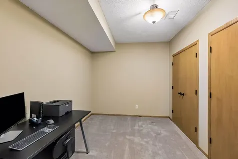 3362 Charleston Drive Woodbury MN 55129