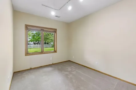 3362 Charleston Drive Woodbury MN 55129