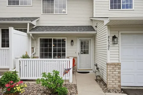 8630 Quarry Ridge Lane Woodbury MN 55125