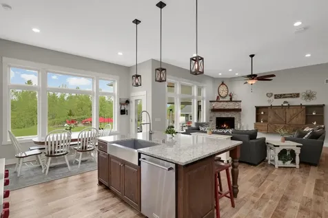 8662 240th Street E Lakeville MN 55044