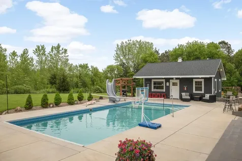 8662 240th Street E Lakeville MN 55044