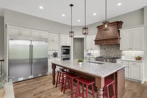8662 240th Street E Lakeville MN 55044