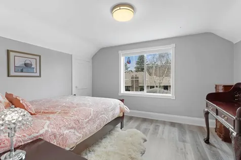 4440 Hamline Avenue N Arden Hills MN 55112