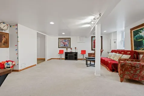 4440 Hamline Avenue N Arden Hills MN 55112