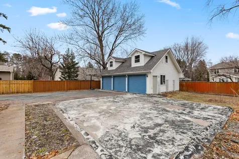 4440 Hamline Avenue N Arden Hills MN 55112