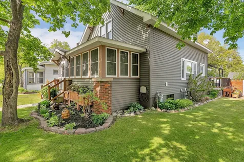 702 7th Avenue N Saint Cloud MN 56303