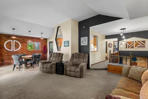 820 Ashland Street S Cambridge MN 55008
