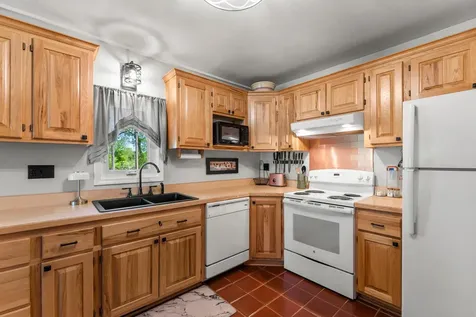 820 Ashland Street S Cambridge MN 55008