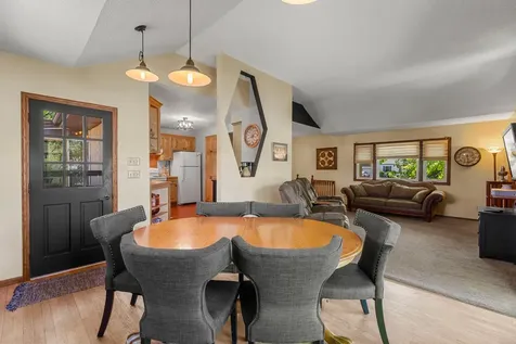 820 Ashland Street S Cambridge MN 55008