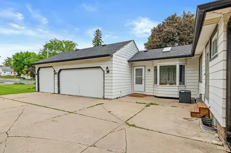 2843 Mckinley Street NE Minneapolis MN 55418