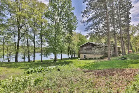 2122 N Twin Lakes Street Saint Croix Falls WI 54024