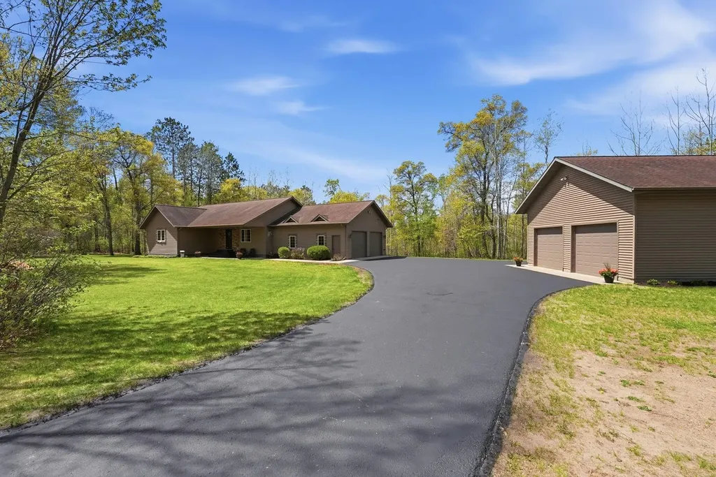 17717 Lake Allen Drive Brainerd MN 56401