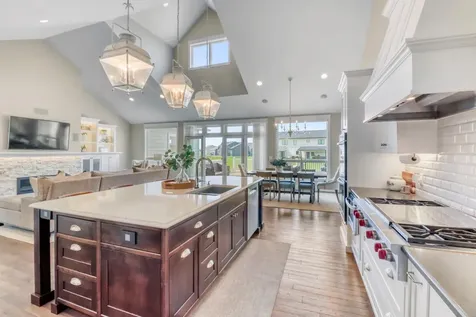 4232 54th Avenue S Fargo ND 58104