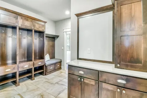4232 54th Avenue S Fargo ND 58104