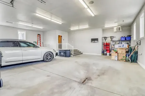 4232 54th Avenue S Fargo ND 58104