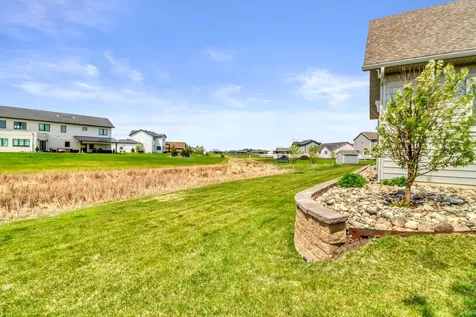 4232 54th Avenue S Fargo ND 58104