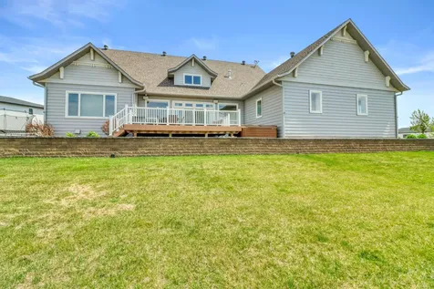 4232 54th Avenue S Fargo ND 58104