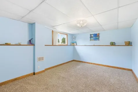 2101 Laramie Trail Brooklyn Park MN 55444