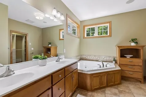 3958 Greystone Ridge Eagan MN 55122