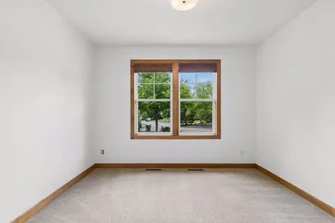 3958 Greystone Ridge Eagan MN 55122