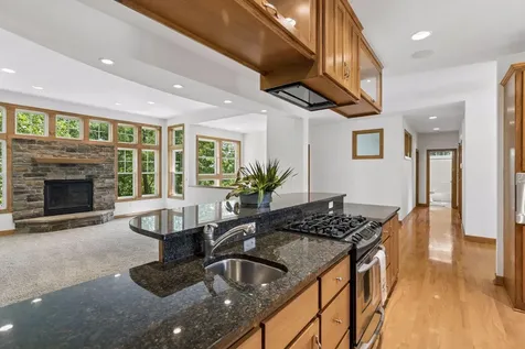 3958 Greystone Ridge Eagan MN 55122