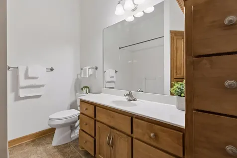3958 Greystone Ridge Eagan MN 55122