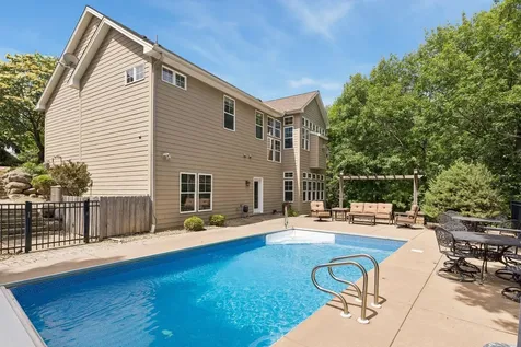 3958 Greystone Ridge Eagan MN 55122