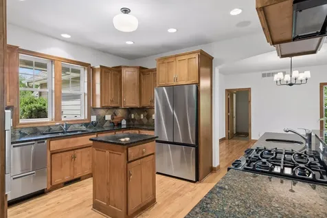 3958 Greystone Ridge Eagan MN 55122