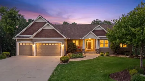 3958 Greystone Ridge Eagan MN 55122