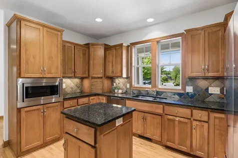 3958 Greystone Ridge Eagan MN 55122